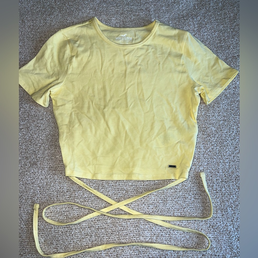 Hollister yellow baby tee